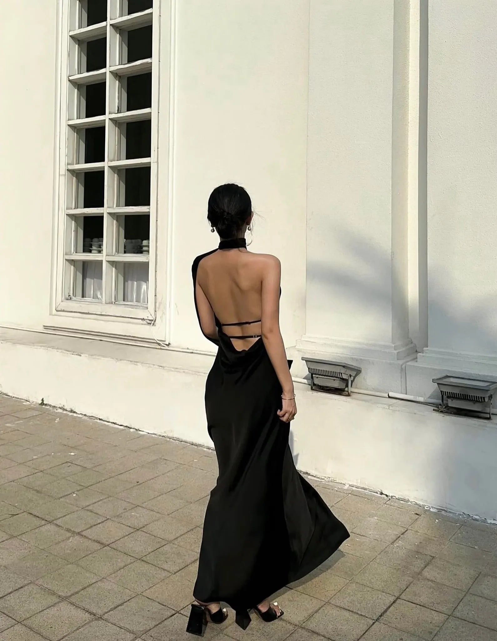 Sleek Halter Neck Sleeveless Backless Black Floor-Length Prom Dress For Women Hot Sale