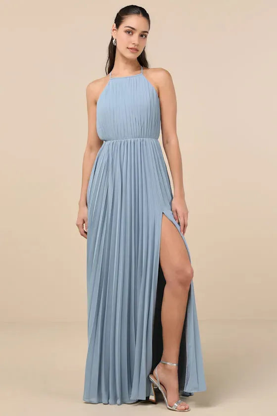 Sophisticated Halter - Neck Prom Dress in Dusty Blue Chiffon with Pleated Bodice and High - Slit Design for Formal Events
