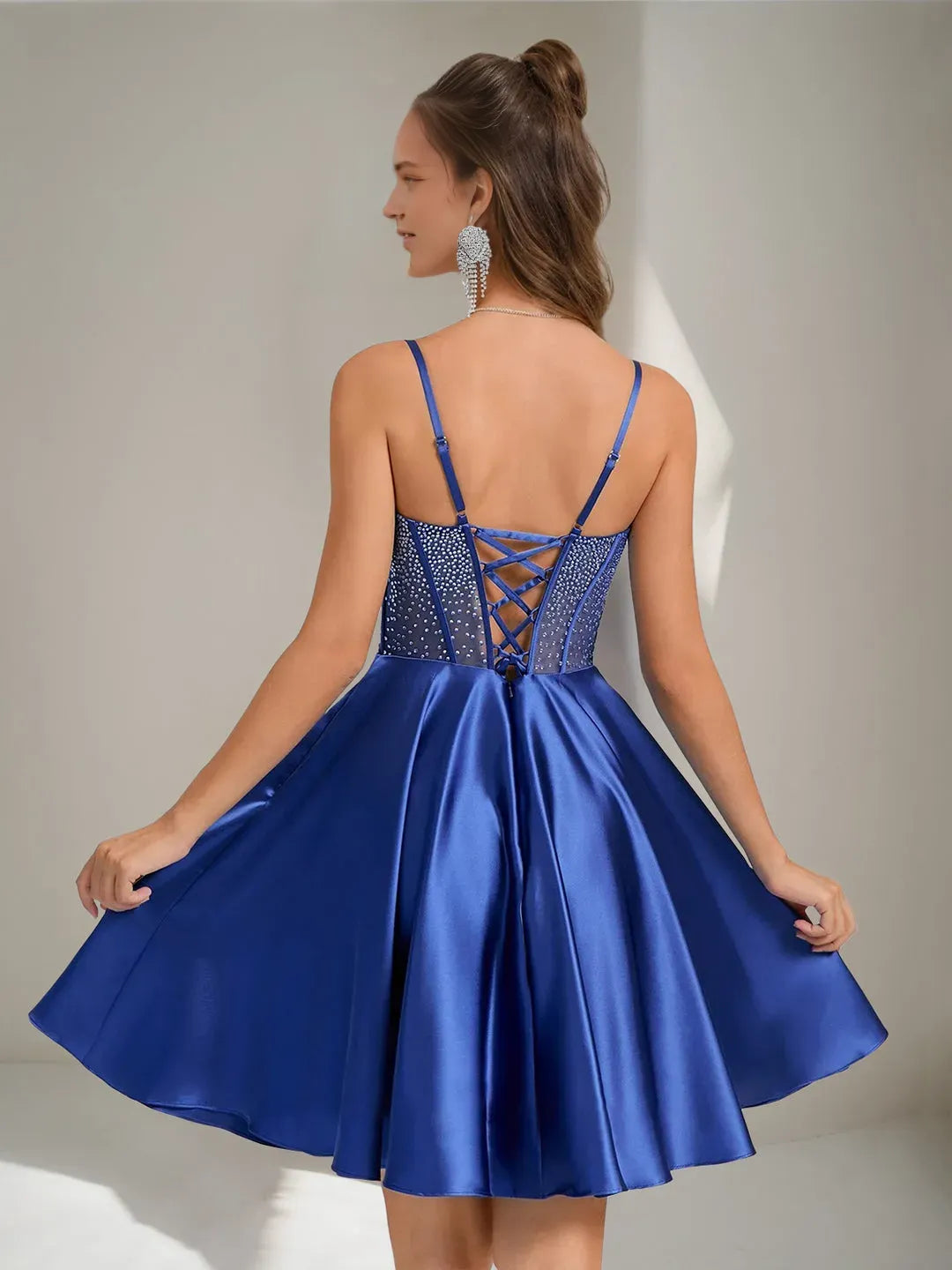 Spaghetti Straps Sleeveless Pleated Short/Mini Homecoming Dresses with Rhinestones Lace-Up