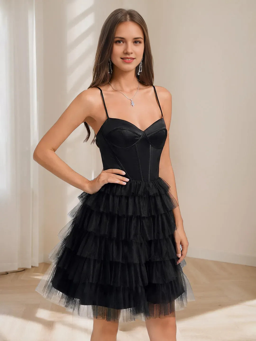 Spaghetti Straps Sleeveless Short/Mini Homecoming Dresses with Tiered Tulle Lace-Up