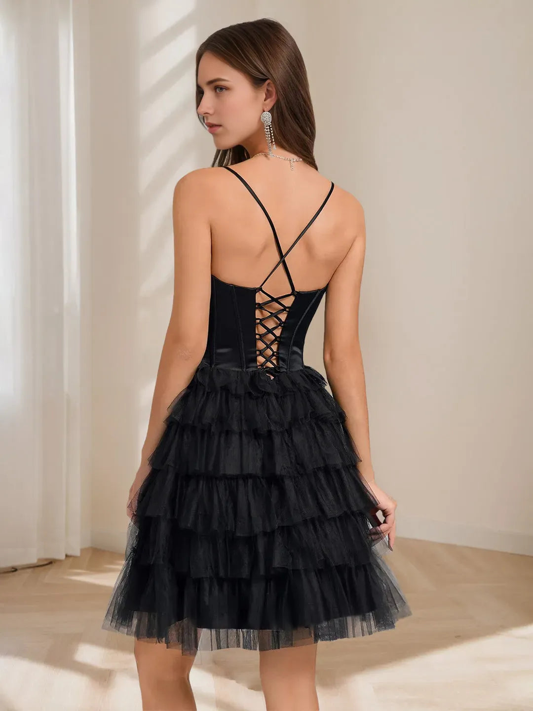 Spaghetti Straps Sleeveless Short/Mini Homecoming Dresses with Tiered Tulle Lace-Up