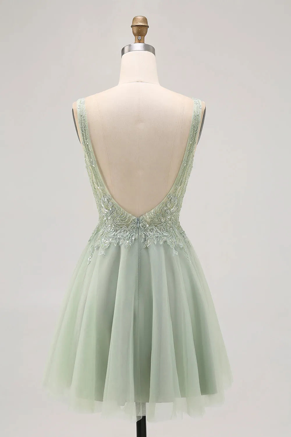 Sparkly Green Tulle V-Neck Beaded Short Homecoming Dress