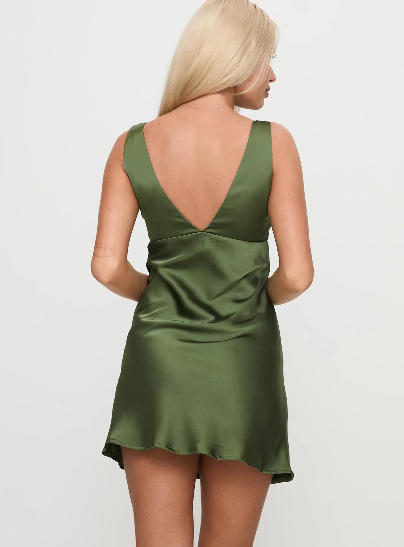 Stylish Olive Green V-Neck Homecoming Dress  Satin Finish Sleeveless  Ruched Tie Detail Flattering Fit for School Dances and Young Women’s Celebrations