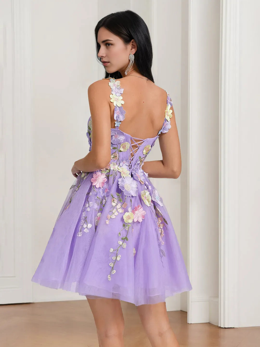 Sweetheart Sleeveless Pleated Short/Mini Homecoming Dresses with Floral Appliques Lace-Up