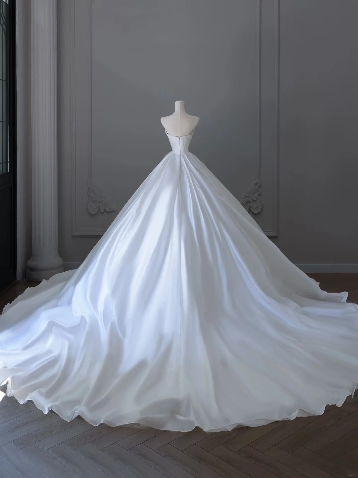 Timeless Strapless Sleeveless Ruched White Satin Wedding Dresses