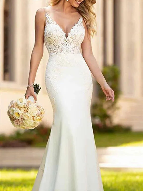 Trumpet V-Neck Sleeveless Wedding Dresses Court Train with Appliques