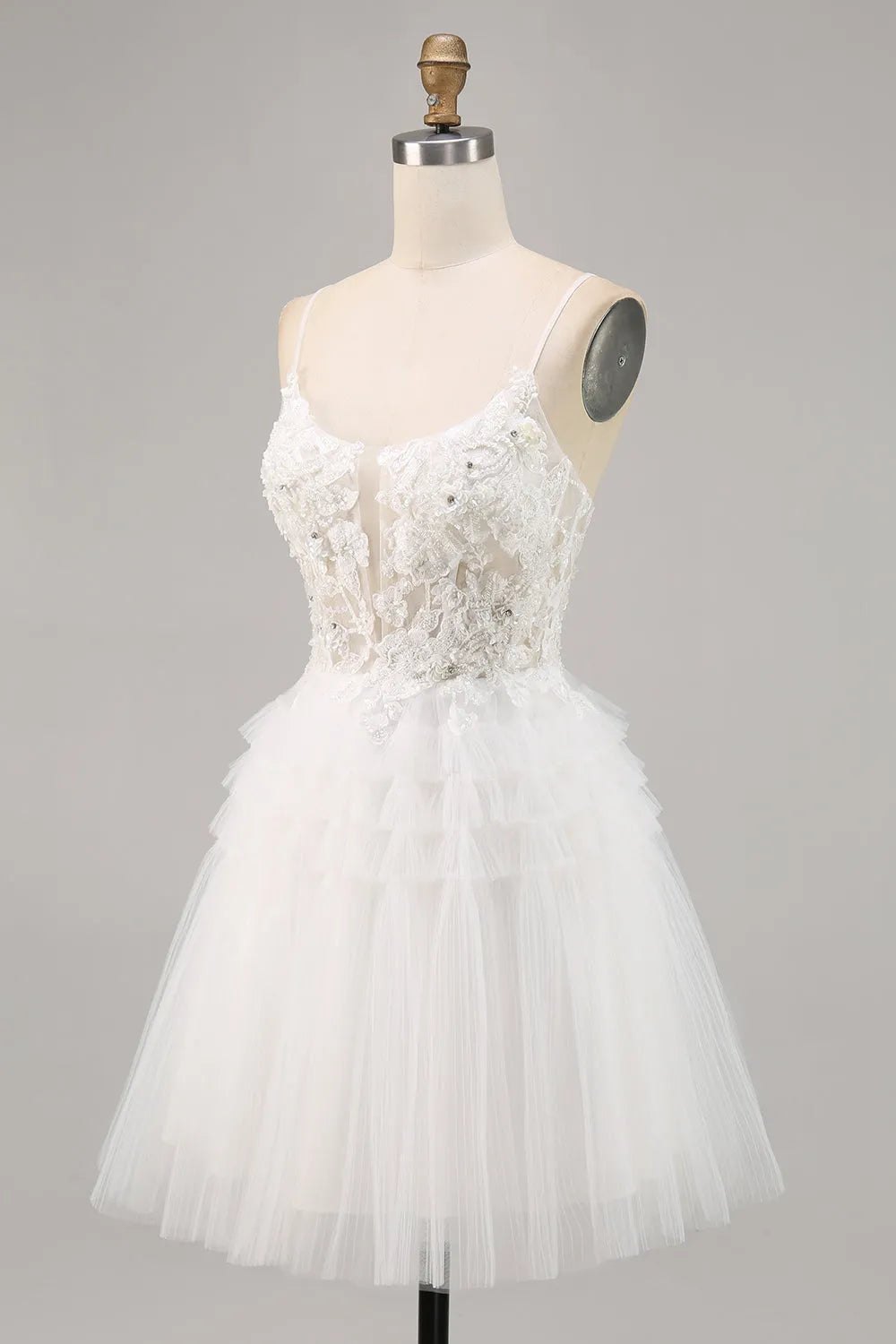 White Tulle A Line Short Homecoming Dress with Appliques