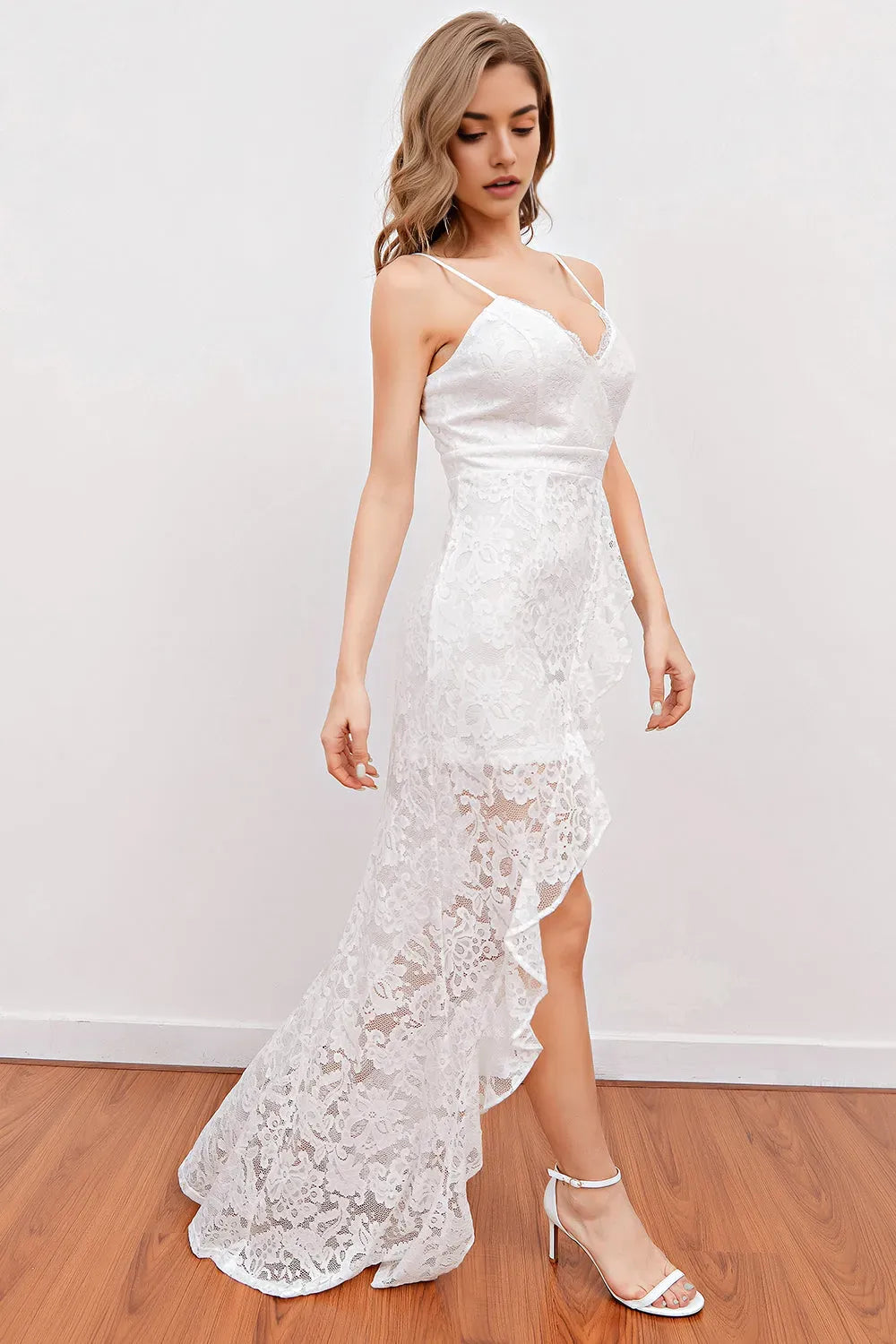 White lace thin shoulder strap short beach wedding dress