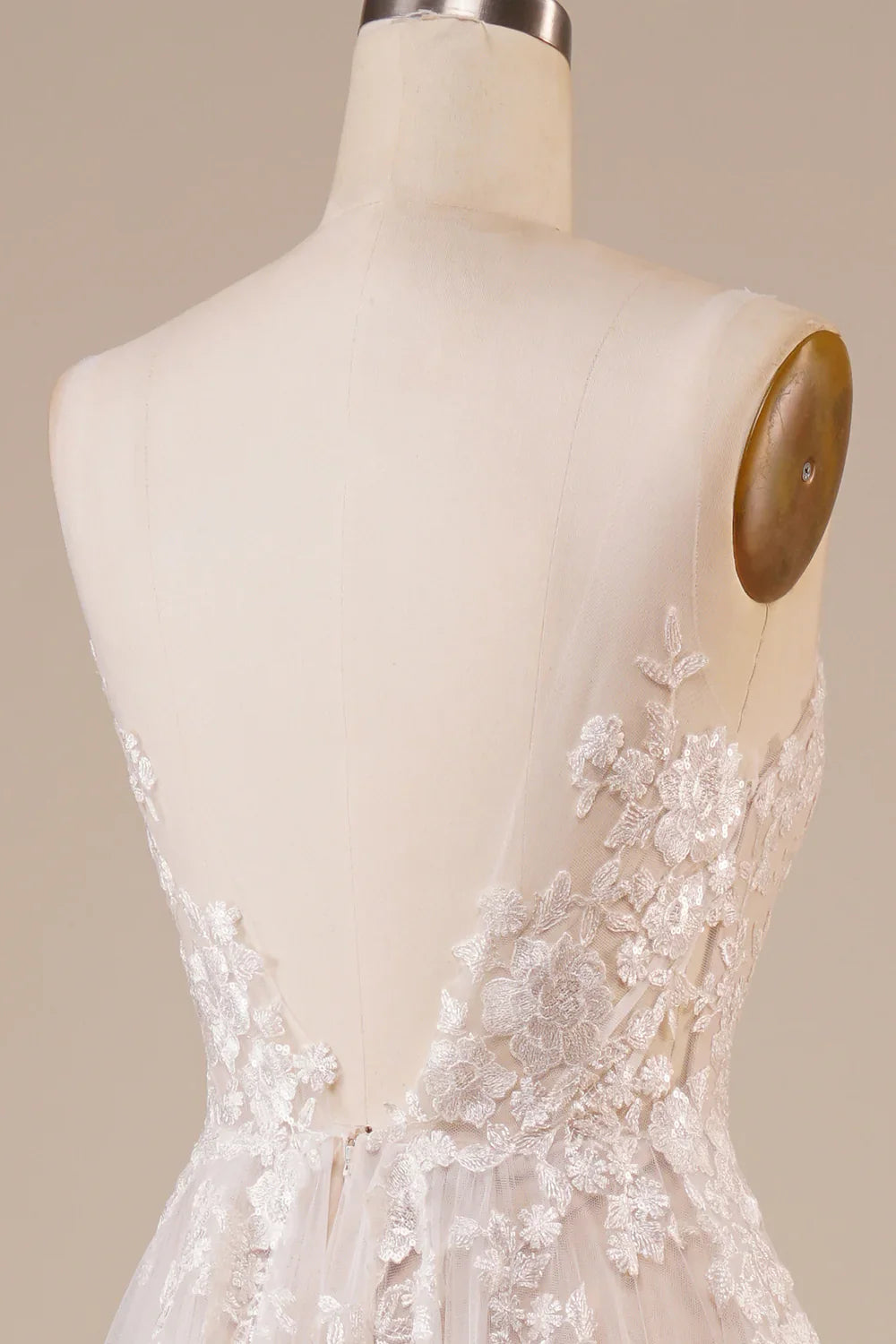 DingJiDress Tulle Backless Ivory Long Wedding Dress with Embroidery