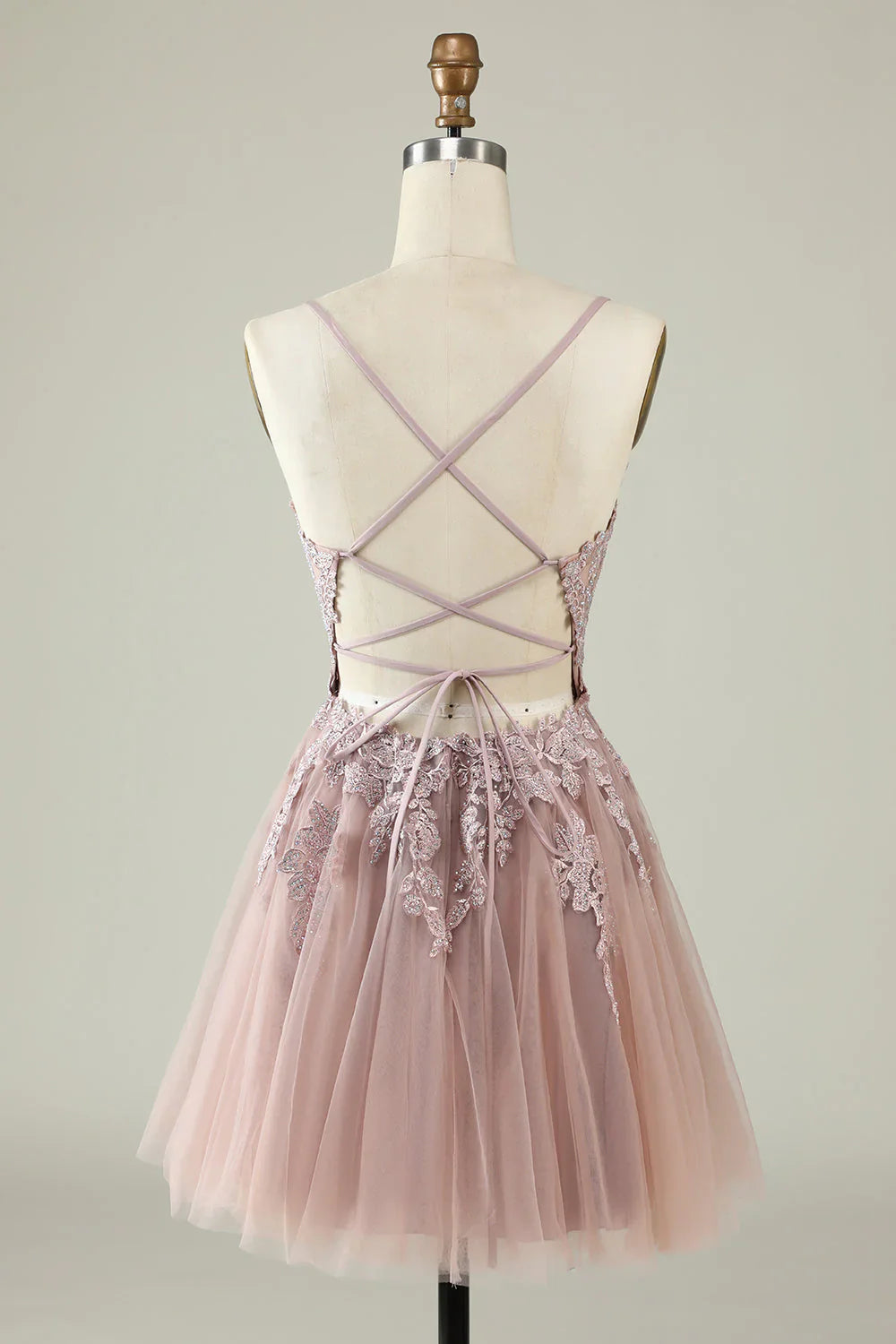 DingJiDress A Line Spaghetti Straps Light Purple Short Homecoming Dress with Appliques