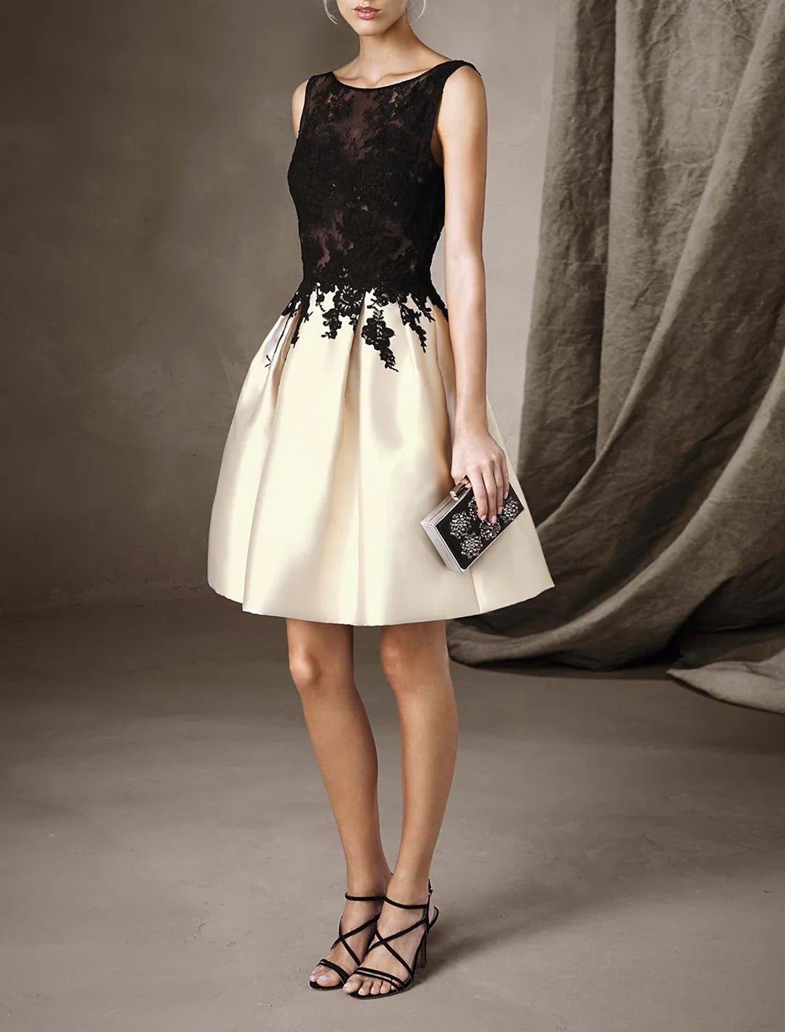 A-Line Cocktail Dresses Kentucky Derby Color Block Dress Party Wear Knee Length Sleeveless Jewel Neck Satin with Pleats Embroidery