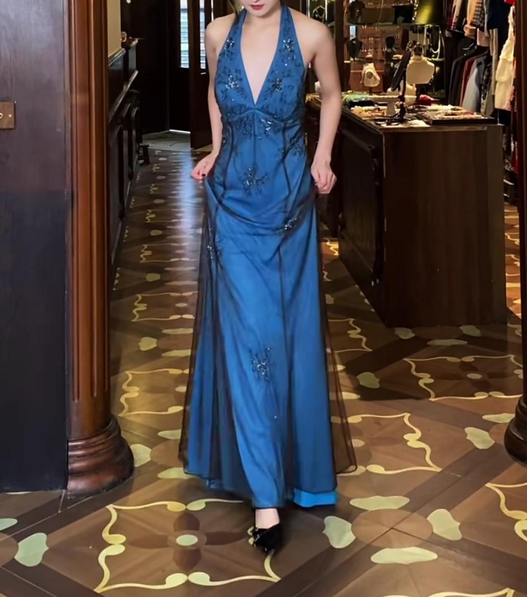 Retro V-neck Blue Beaded Satin Sheath Elegant Backless Chiffon Spaghetti Strap Long Evening Gown