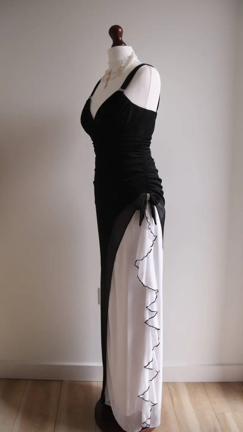 Elegant Black V-neck Chiffon Ball Dress Glam Ruffle Party Dress