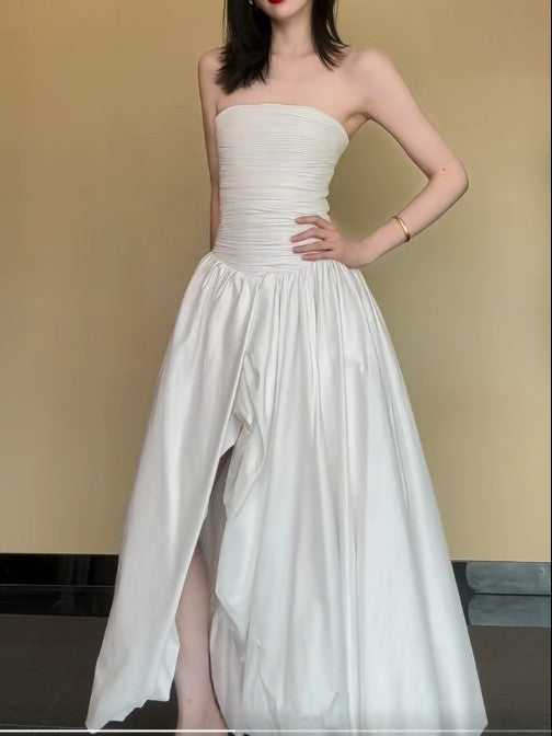 Fashion White Strapless Satin Pleated A-Line Bridesmaid Dresses Elegant Backless Evening Dresses with Slit