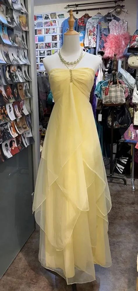 Fairytale Yellow Chiffon Cocktail Dress Halter Neck Sleeveless Party Dress