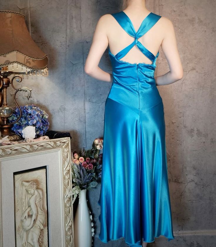 Vintage Blue Satin V Neck Sheath Prom Dresses Backless Party Dress