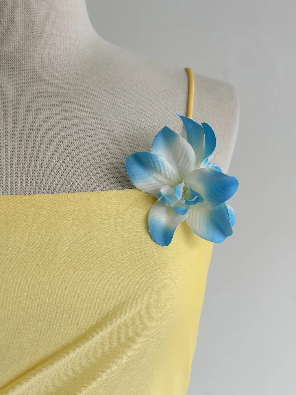 Fairytale Butter Yellow Spaghetti Strap Sheath Chiffon Long Prom Dresses Vintage Evening Gowns