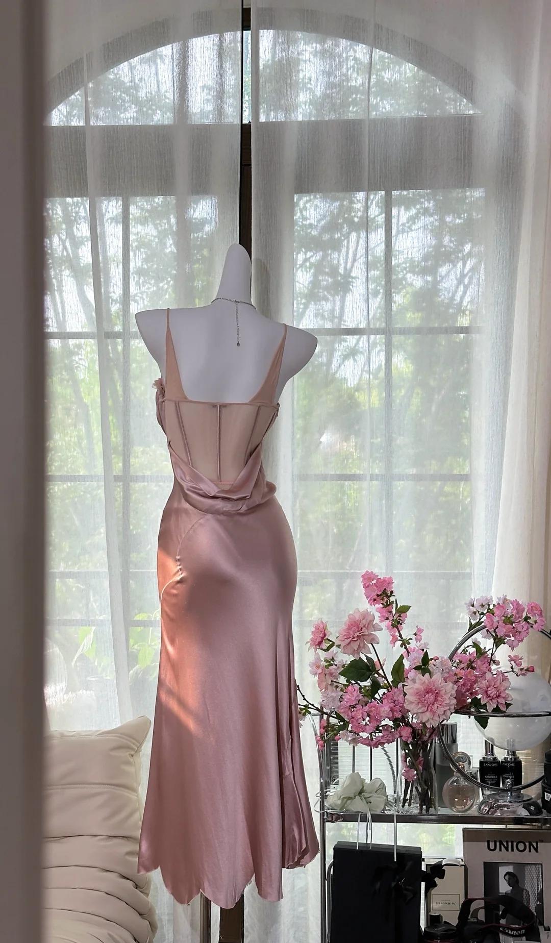 Elegant Blush Pink Spaghetti Straps Party Dress Sheath Satin Prom Dresses