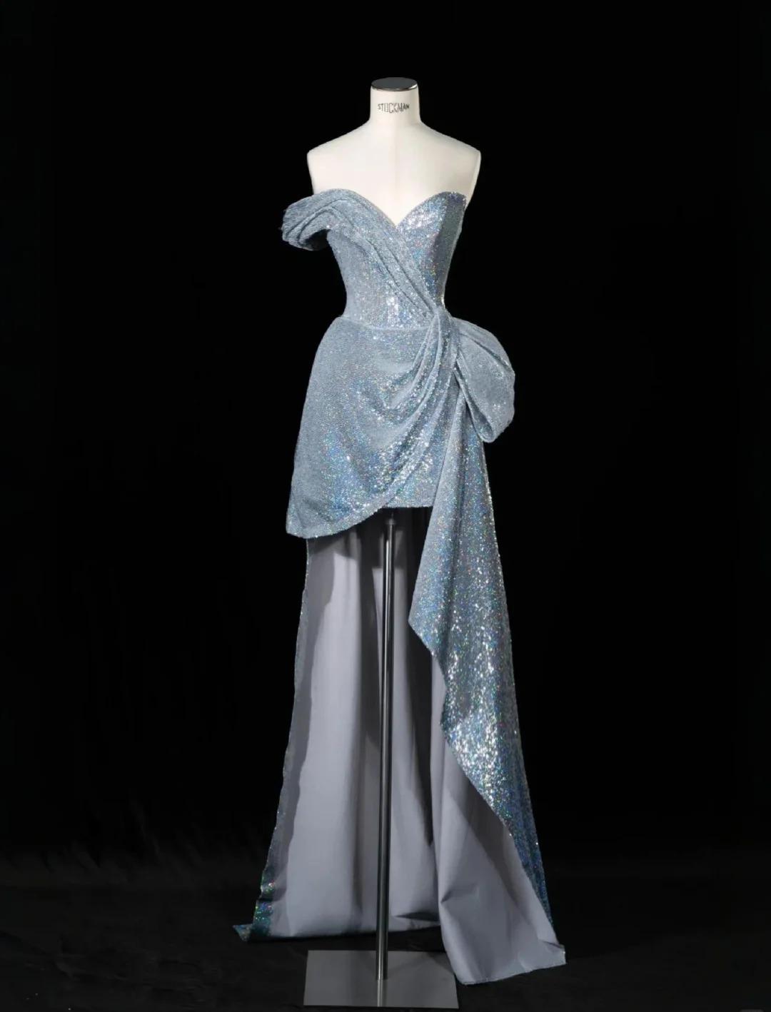Elegant Silver Sweetheart Neck A-Line Sequins Long Prom Dresses Formal Evening Gowns