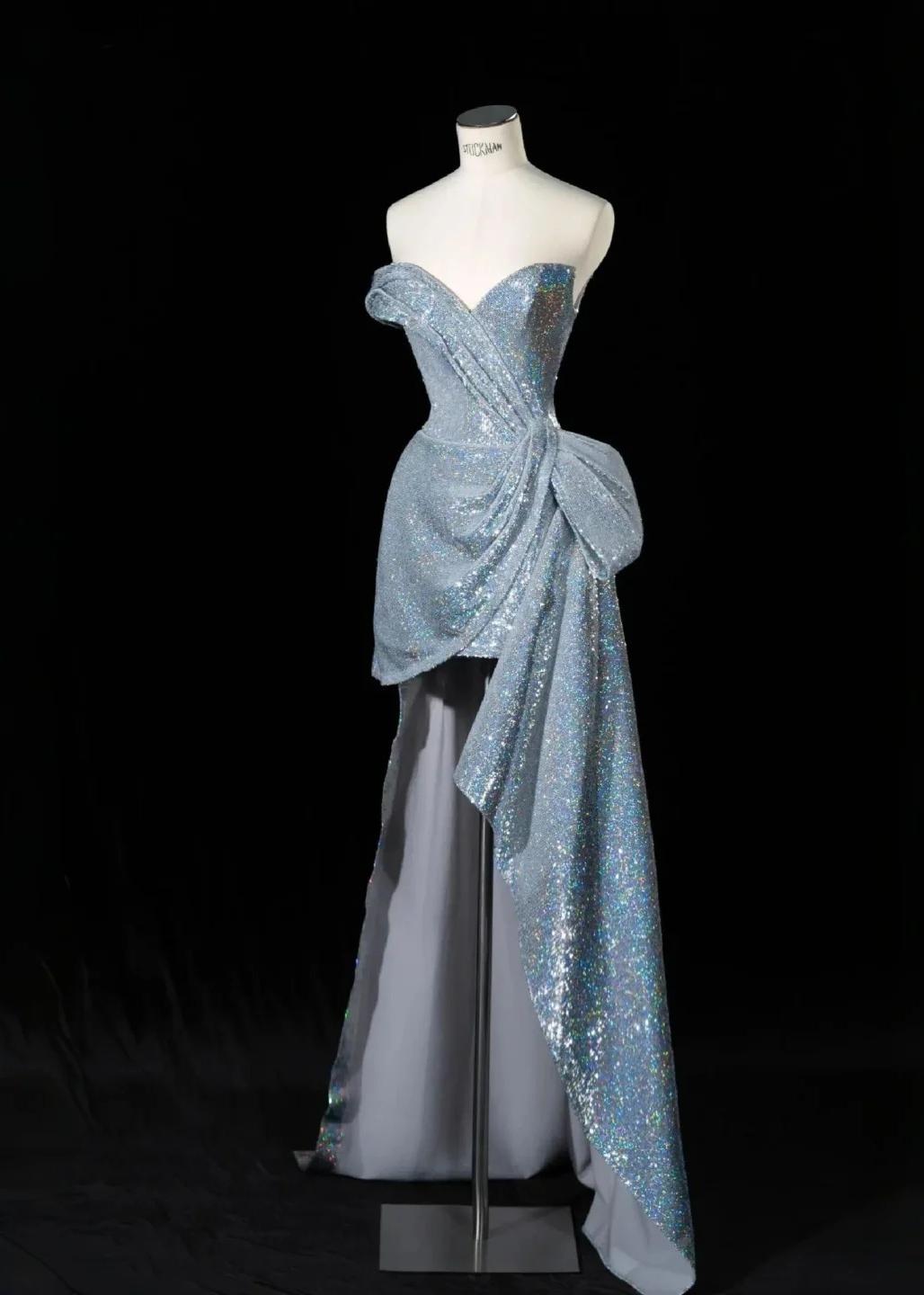 Elegant Silver Sweetheart Neck A-Line Sequins Long Prom Dresses Formal Evening Gowns