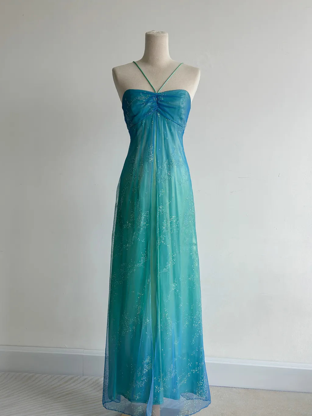 Gorgeous Gradient Turquoise Satin Chiffon Sheath Prom Dresses Vintage Formal Evening Gowns