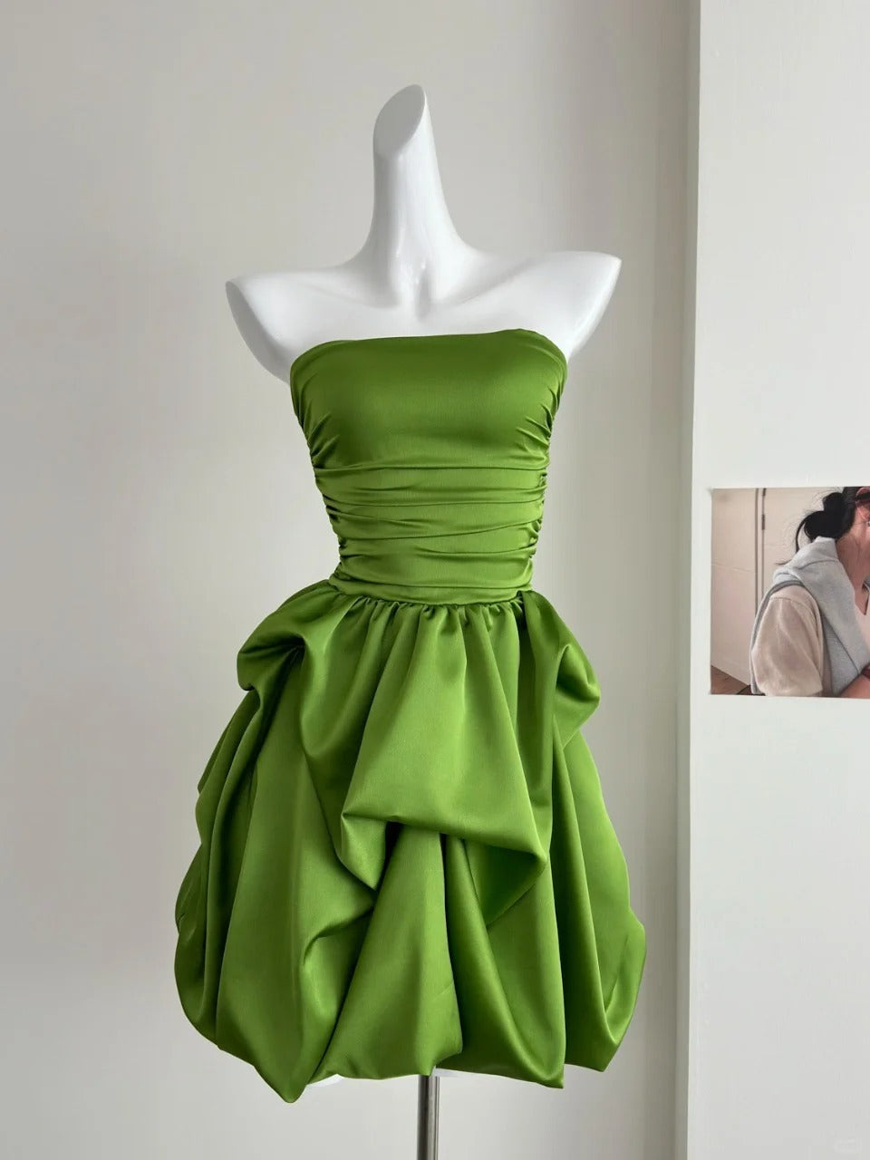 Elegant Green Strapless A-Line Satin Short Prom Dresses Homecoming Dresses