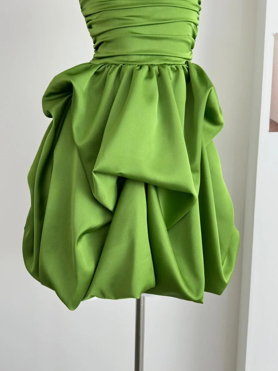 Elegant Green Strapless A-Line Satin Short Prom Dresses Homecoming Dresses