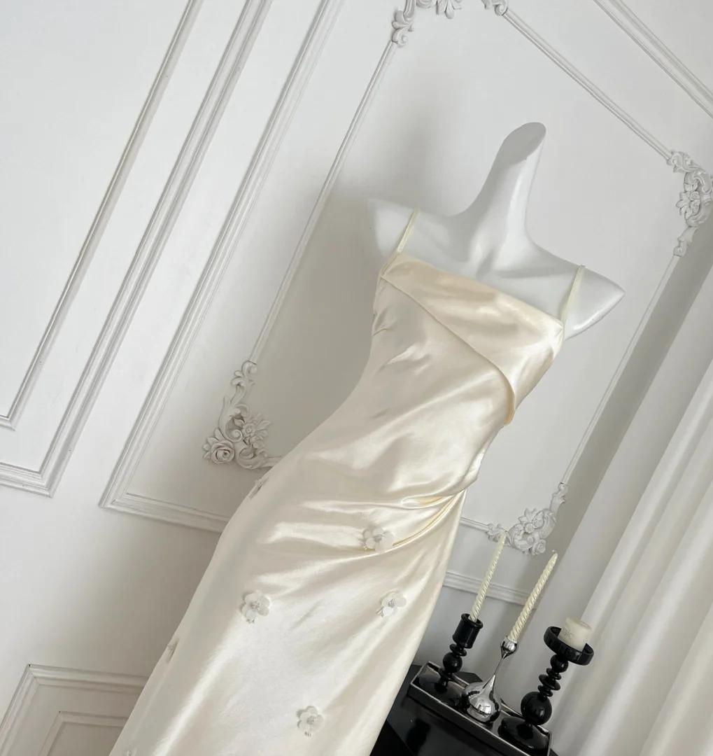 Simple Light Champagne Spaghetti Straps Satin Sheath Prom Dresses Formal Evening Gowns