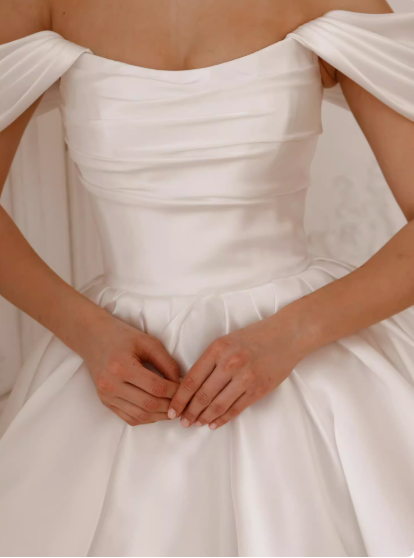 Elegant White Off-Shoulder A-Line Satin Short Party Dresses Homecoming Dress