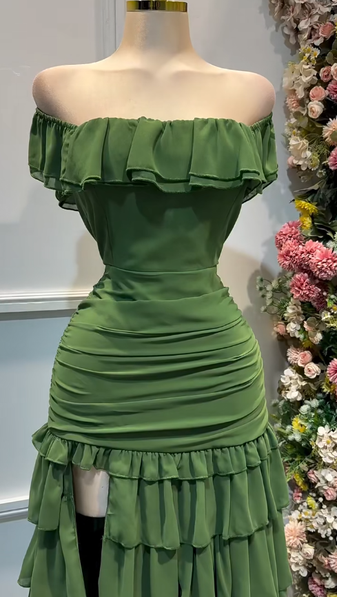Stunning Forest Green Off-the-shoulder Bodycon Chiffon Tiered Long Party Dresses Evening Gowns with Slits
