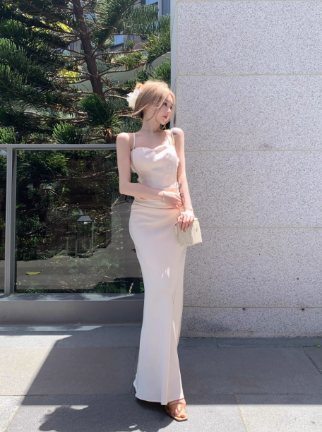 Elegant Apricot Spaghetti Straps Mermaid Satin Party Dress