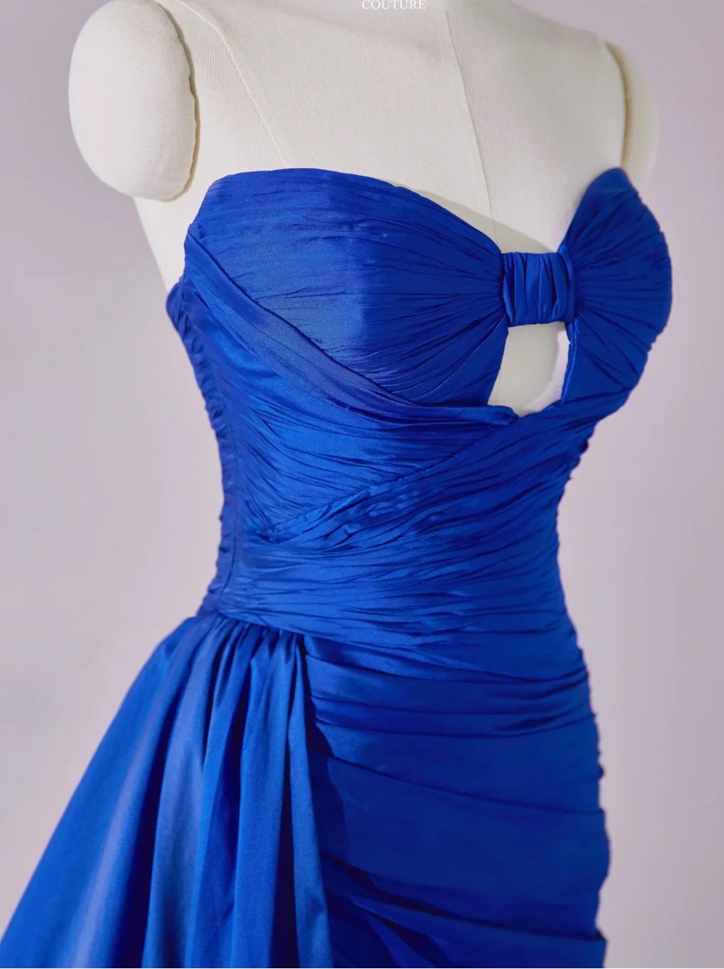 Stunning Royal Blue Sweetheart Neck Sheath Satin Long Prom Dresses Formal Evening Gowns with Slits