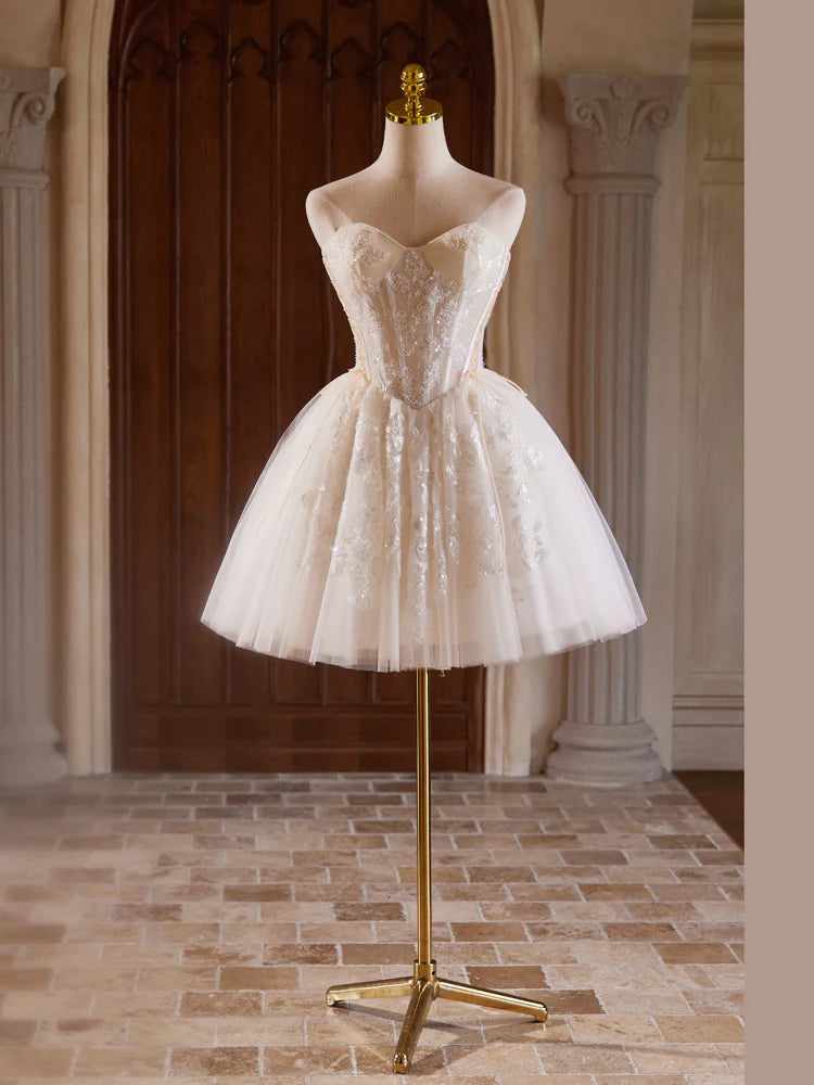 A-Line Sweetheart Neck Tulle Lace Light Champagne Short Prom Dress