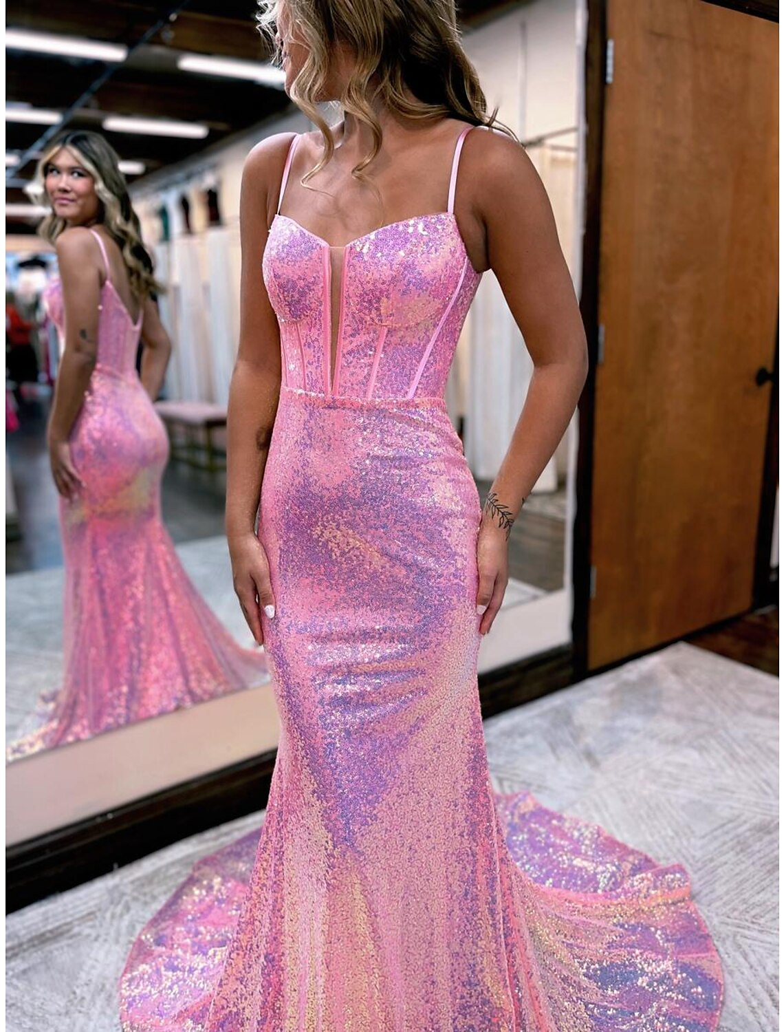 Prom Dresses Sparkle Shine Dress Formal Court Train Sleeveless Strap Sequined V Back with Sequin