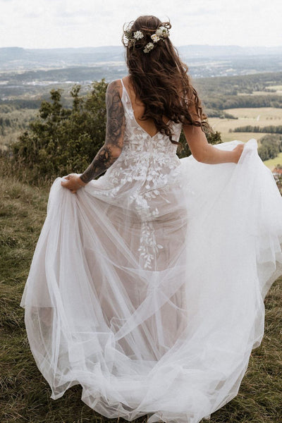 A Line V Neck Tulle Long Wedding Dresses with Appliques