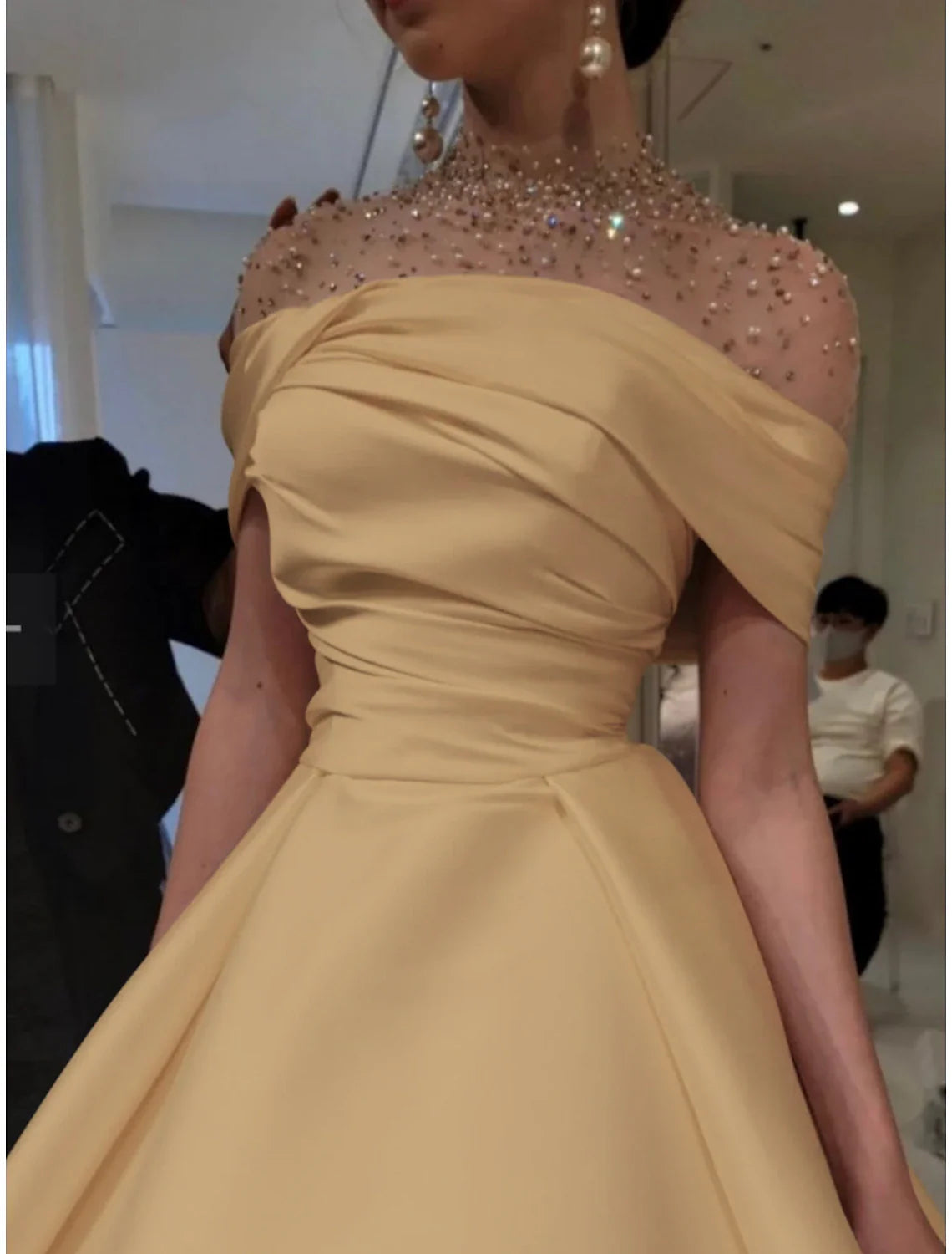 A-Line Evening Gown Elegant Dress Formal Christmas Red Green Dress Floor Length Short Sleeve Illusion Neck Satin with Ruched Beading