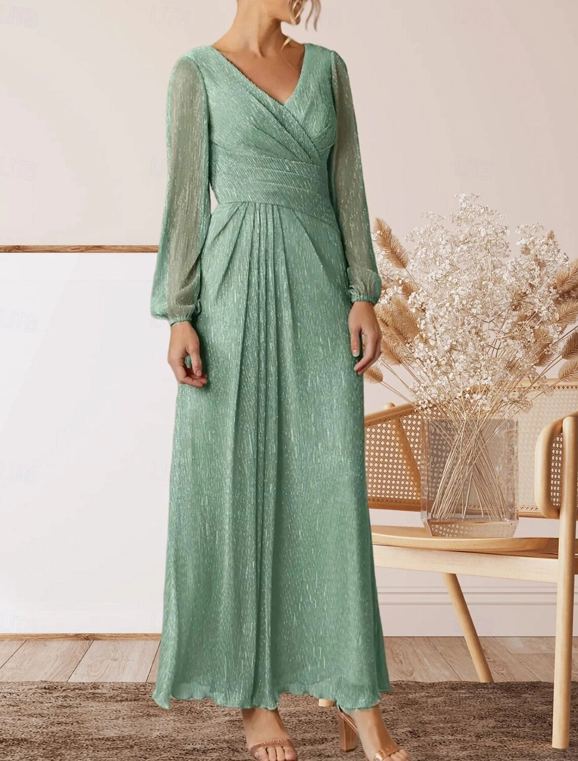 A-Line Mother of the Bride Dress Wedding Guest Elegant V Neck Floor Length Chiffon Long Sleeve with Pleats Ruching