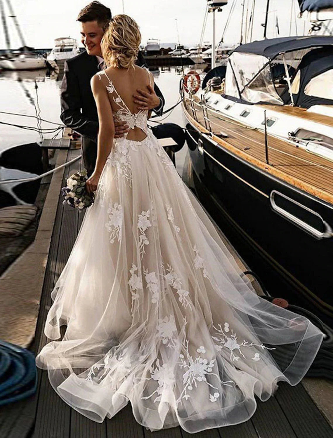 DingJiDress Beach Open Back Sexy Wedding Dresses A-Line V Neck Sleeveless Court Train Lace Bridal Gowns With Appliques