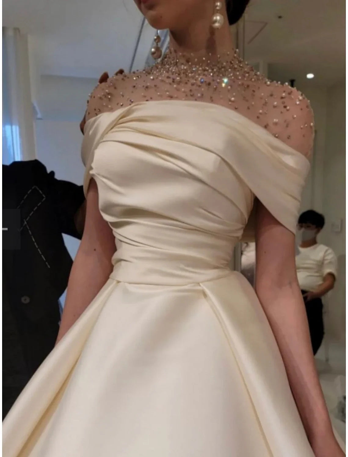 A-Line Evening Gown Elegant Dress Formal Christmas Red Green Dress Floor Length Short Sleeve Illusion Neck Satin with Ruched Beading