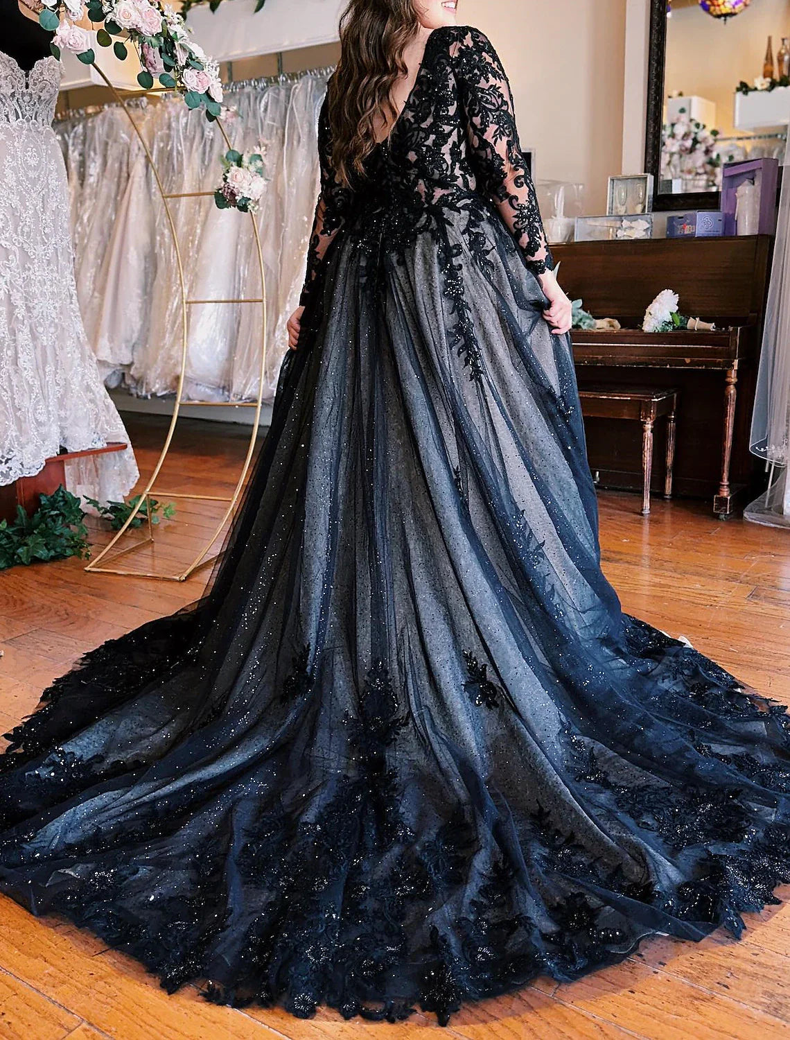 A-Line Evening Gown Black Dress Plus Size Formal Wedding Court Train Sleeveless V Neck Fall Wedding Reception Tulle with Slit Appliques