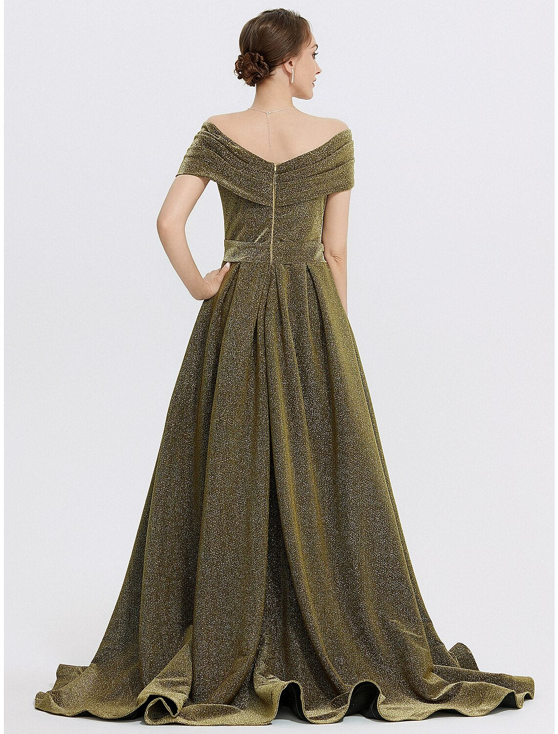 A-Line Evening Gown Elegant Dress Formal Sweep / Brush Train Sleeveless Sweetheart Charmeuse with Glitter Slit
