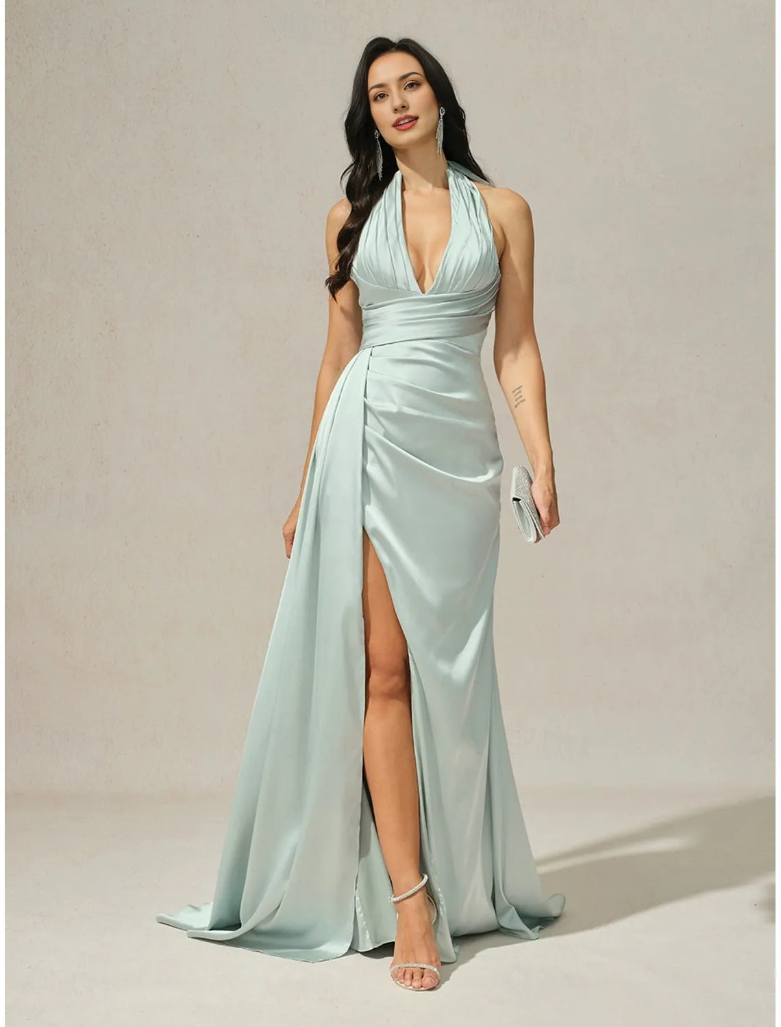 Evening Gown Elegant Dress Formal Wedding Sweep / Brush Train Sleeveless Cowl Neck Satin with Bow