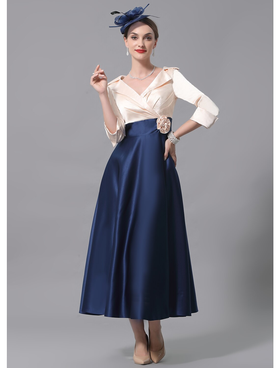 Two Piece Mother of the Bride Dress Wedding Guest Elegant V Neck Knee Length Stretch Fabric Half Sleeve with Appliques