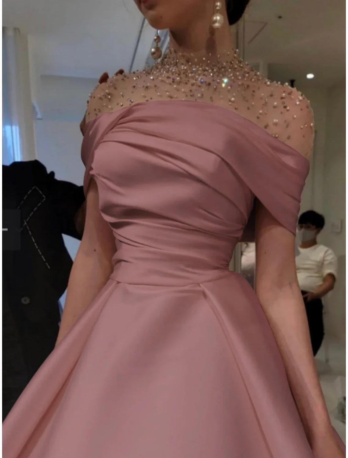A-Line Evening Gown Elegant Dress Formal Christmas Red Green Dress Floor Length Short Sleeve Illusion Neck Satin with Ruched Beading